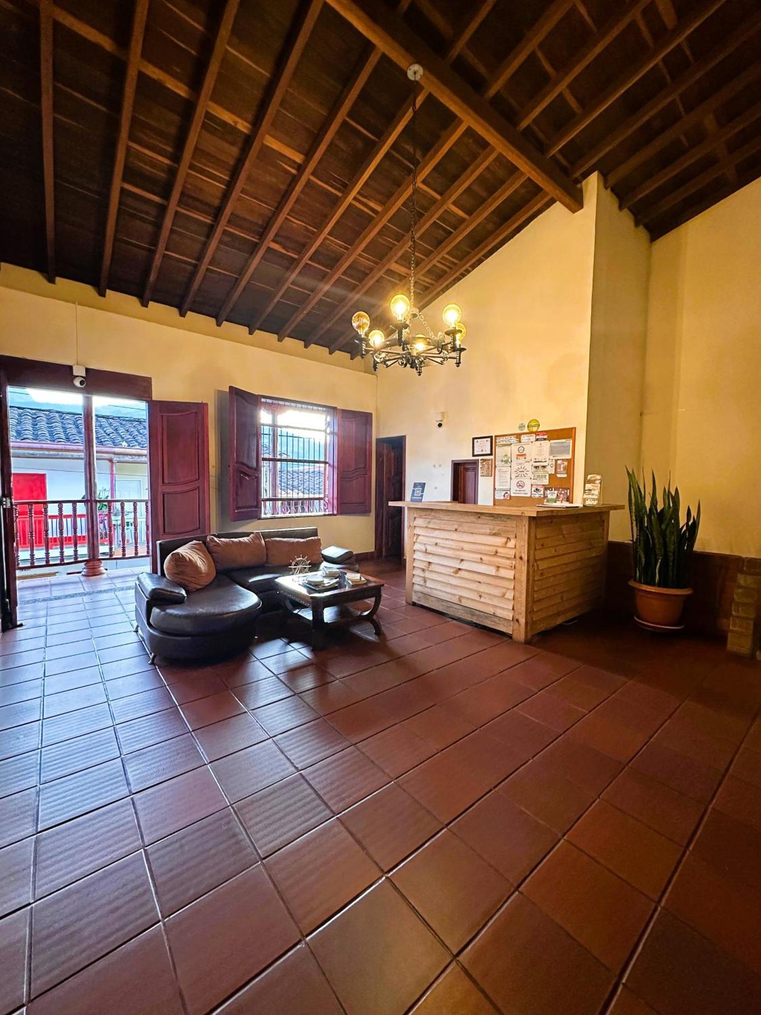 La Casa De Las Flores Hostal Jardín Eksteriør bilde