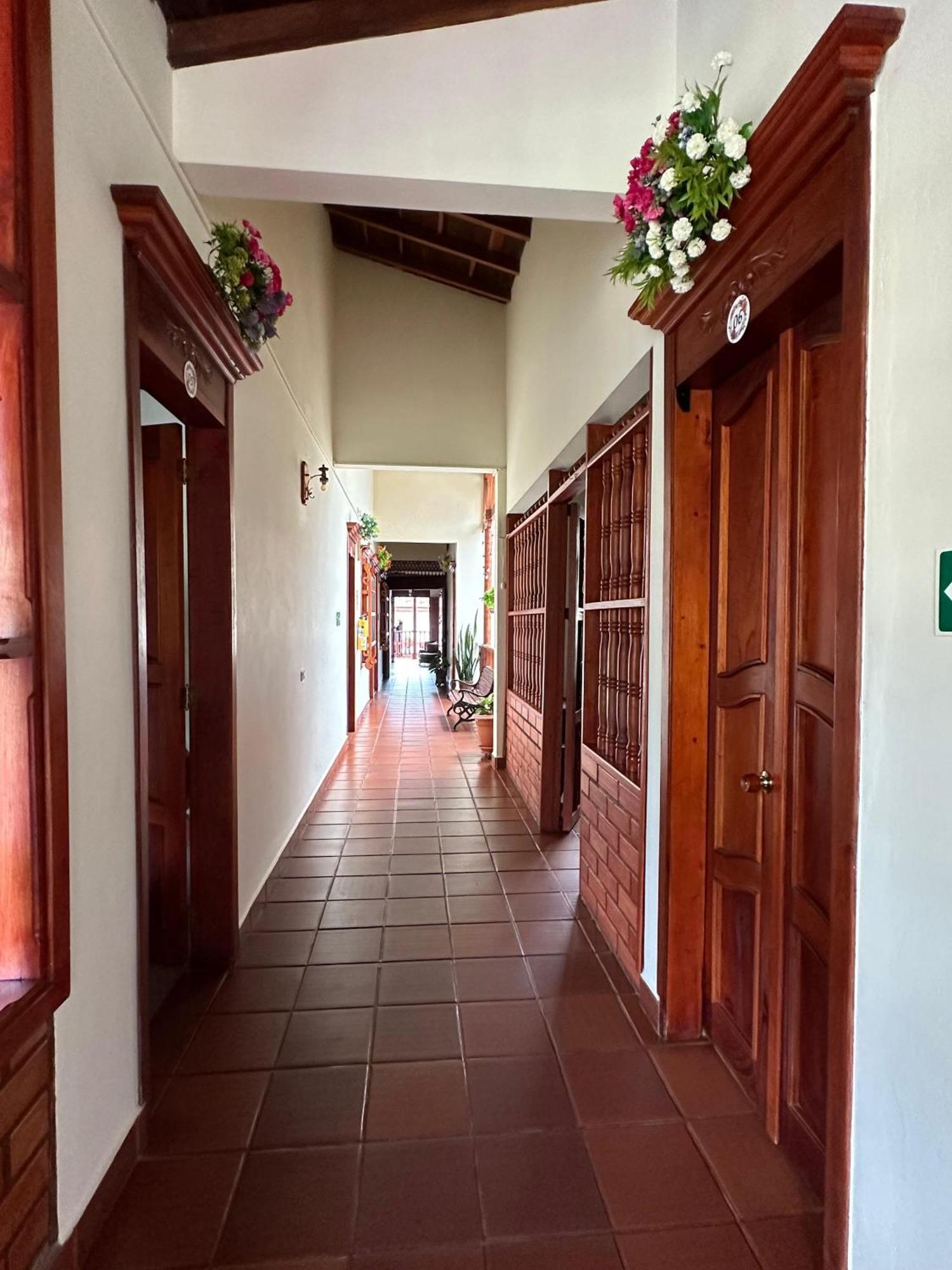 La Casa De Las Flores Hostal Jardín Eksteriør bilde